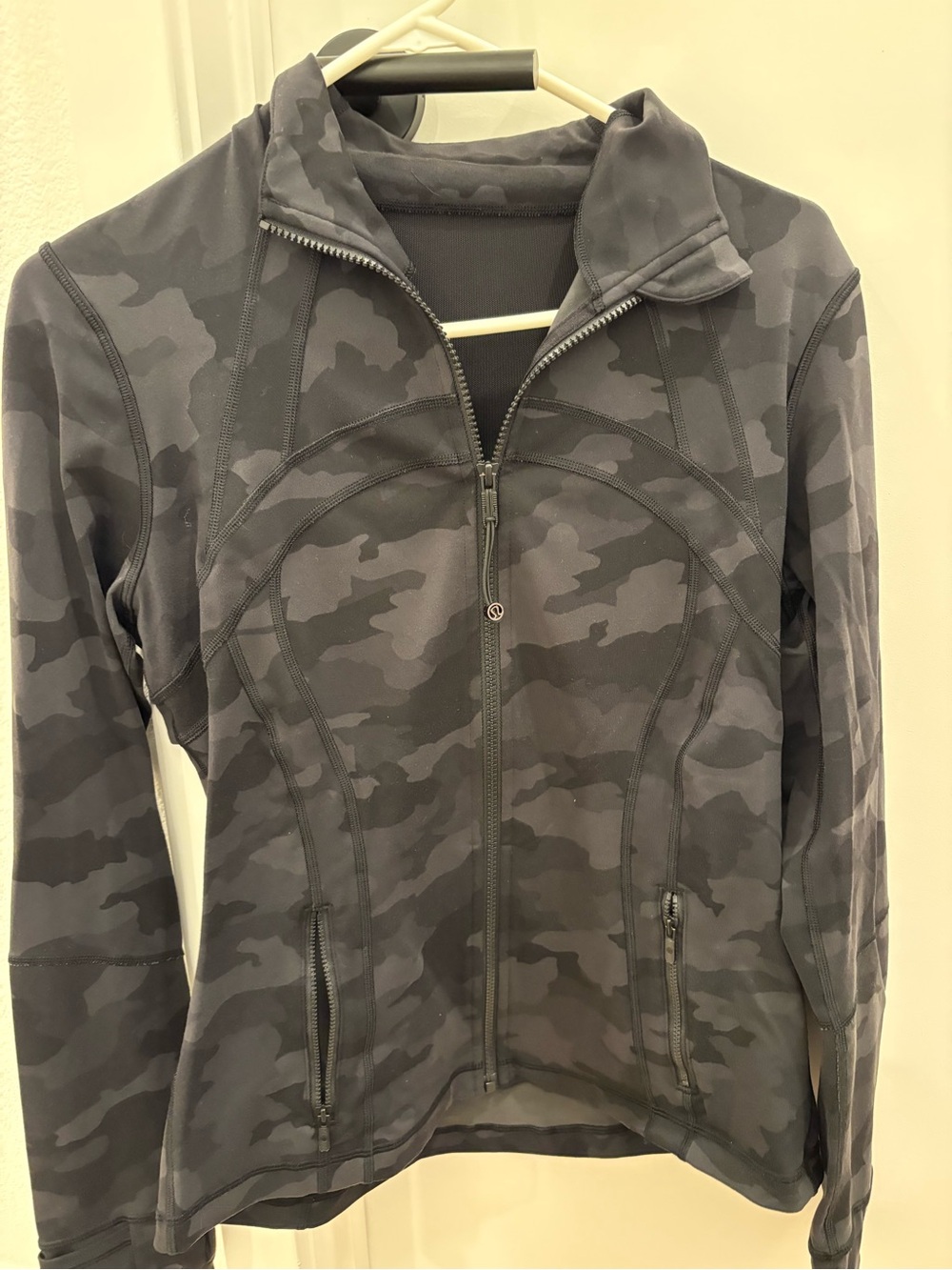Lululemon Define Jacket *Read*
